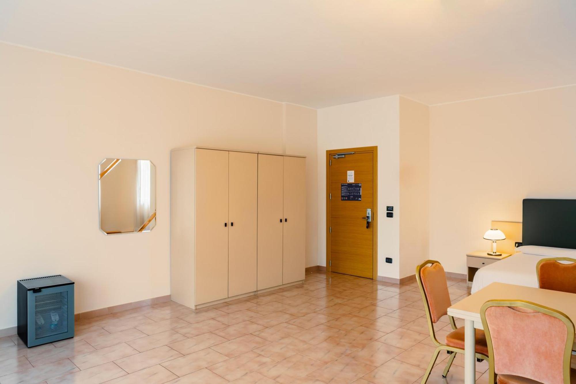 B&B Hotel Bari Rondo 外观 照片